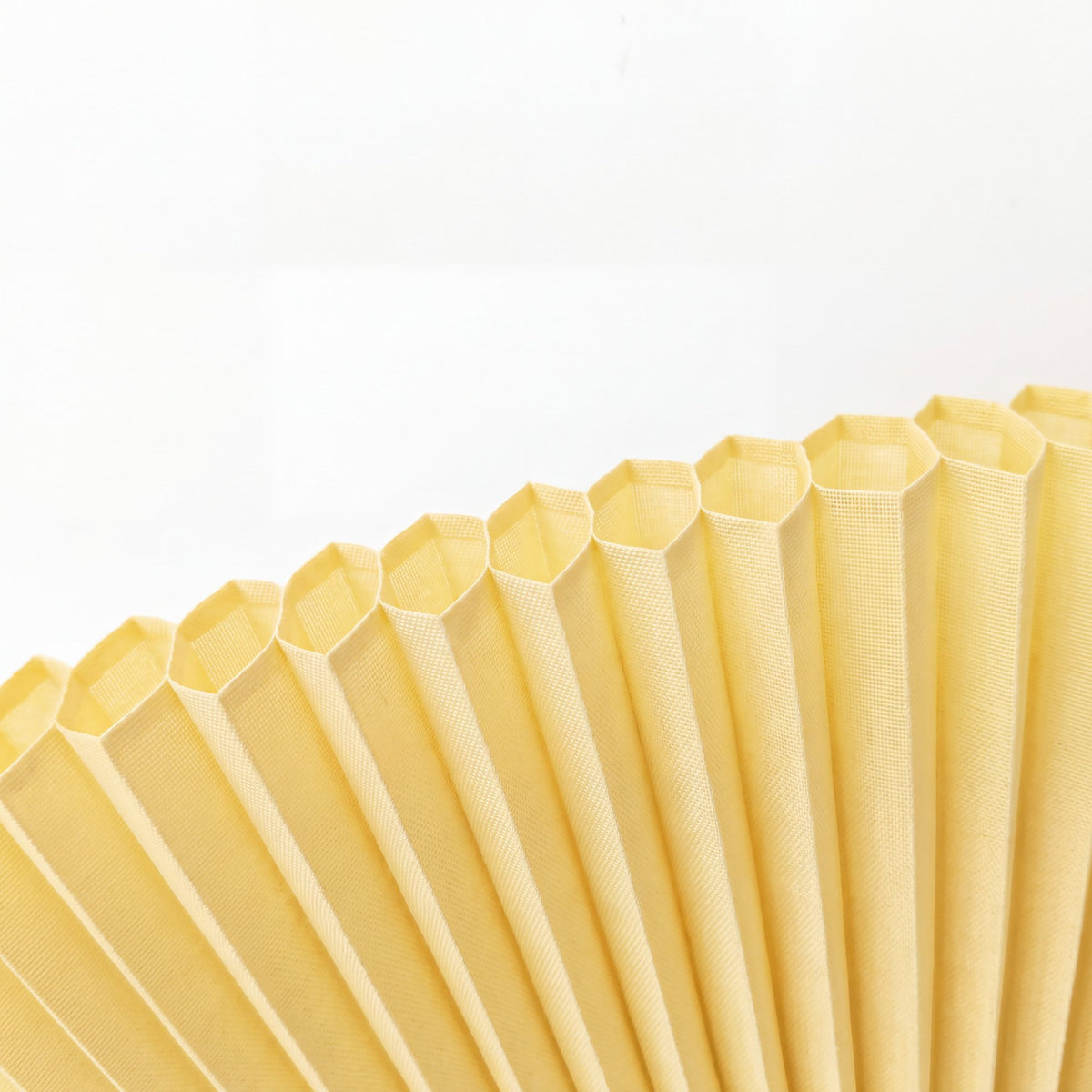 Close-up of the honeycomb cells, without a thermal layer